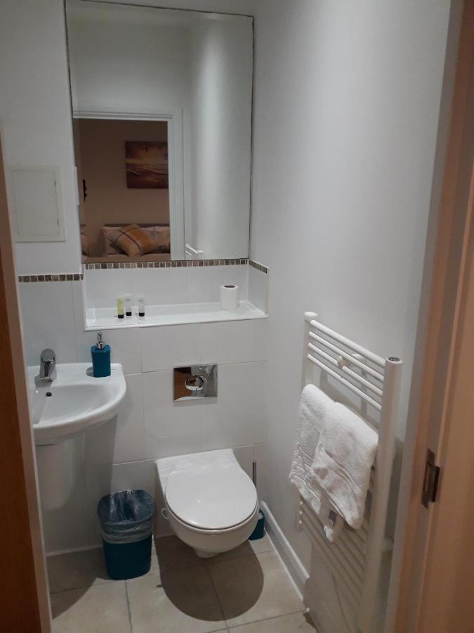 Luxury And Stylish 2 Bedroom Apartment With En-Suite Luton  Esterno foto